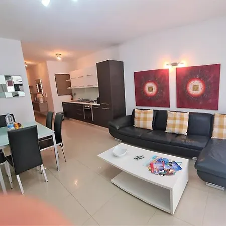 Belmonte Heights, Block I, 19 Apartman *